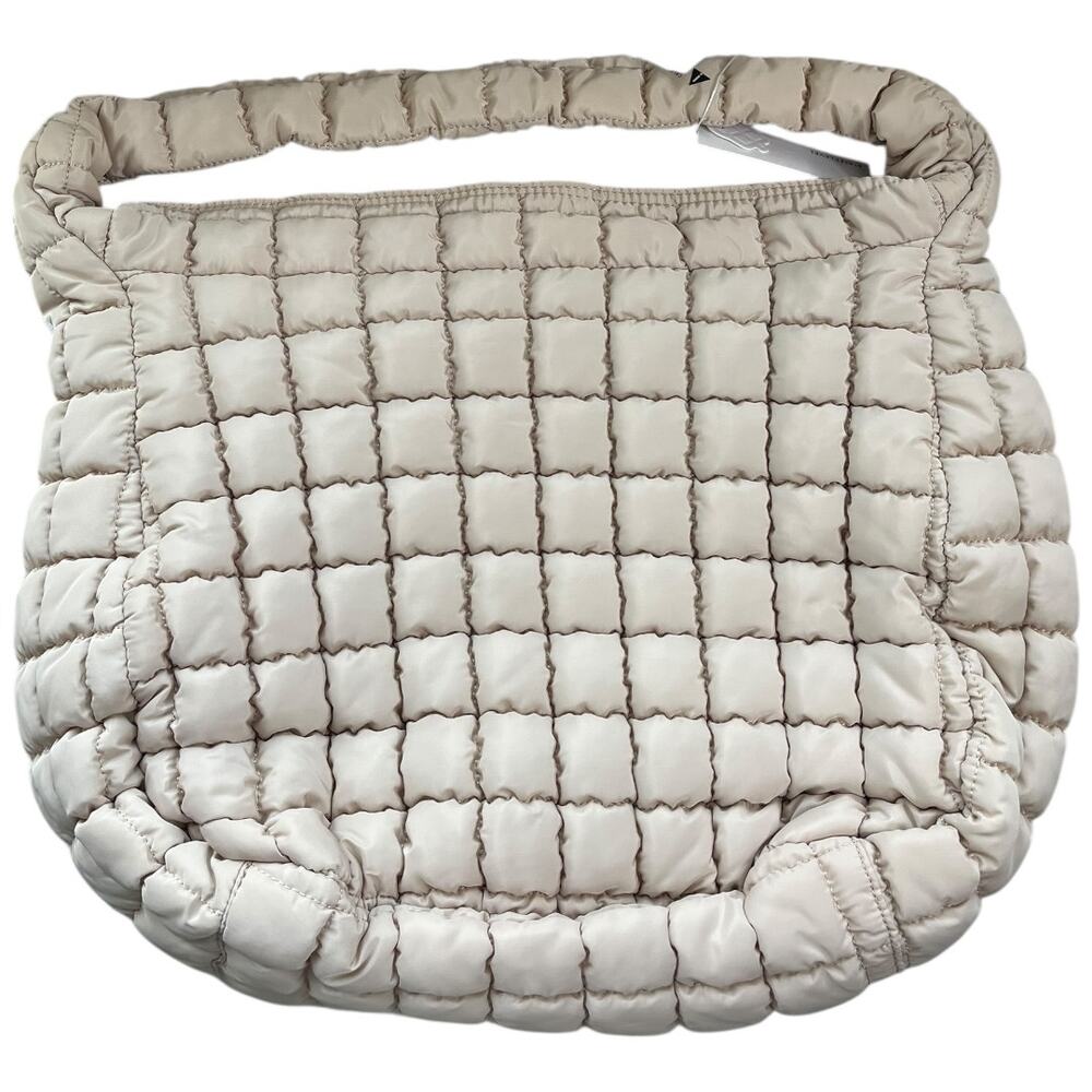 Street Level Cleo Ivory large quilted nylon puffer tote bag NWT & dust bag - Picture 3 of 10